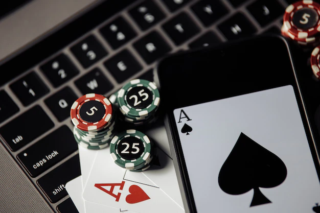 7 Tip Berguna untuk Beralih dari Poker Online ke Live Poker